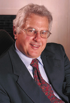 Брюс Альбертс, выдающийся биохимик, редактор журнала Science с марта 2008 года. Предшественником Альбертса на этом посту был биолог и климатолог Дональд Кеннеди. Фото с сайта www.nature.com