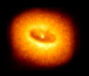 Черная дыра Cygnus X-1 совсем не похожа на классическую черную дыру (изображение с сайта wwwassos.utc.fr)