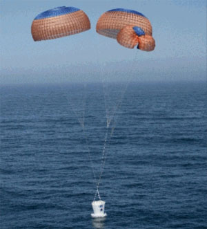 Разработанная t/Space парашютная система обеспечила мягкое приводнение макета капсулы CXV в воды Тихого океана (фото с сайта www.transformspace.com)